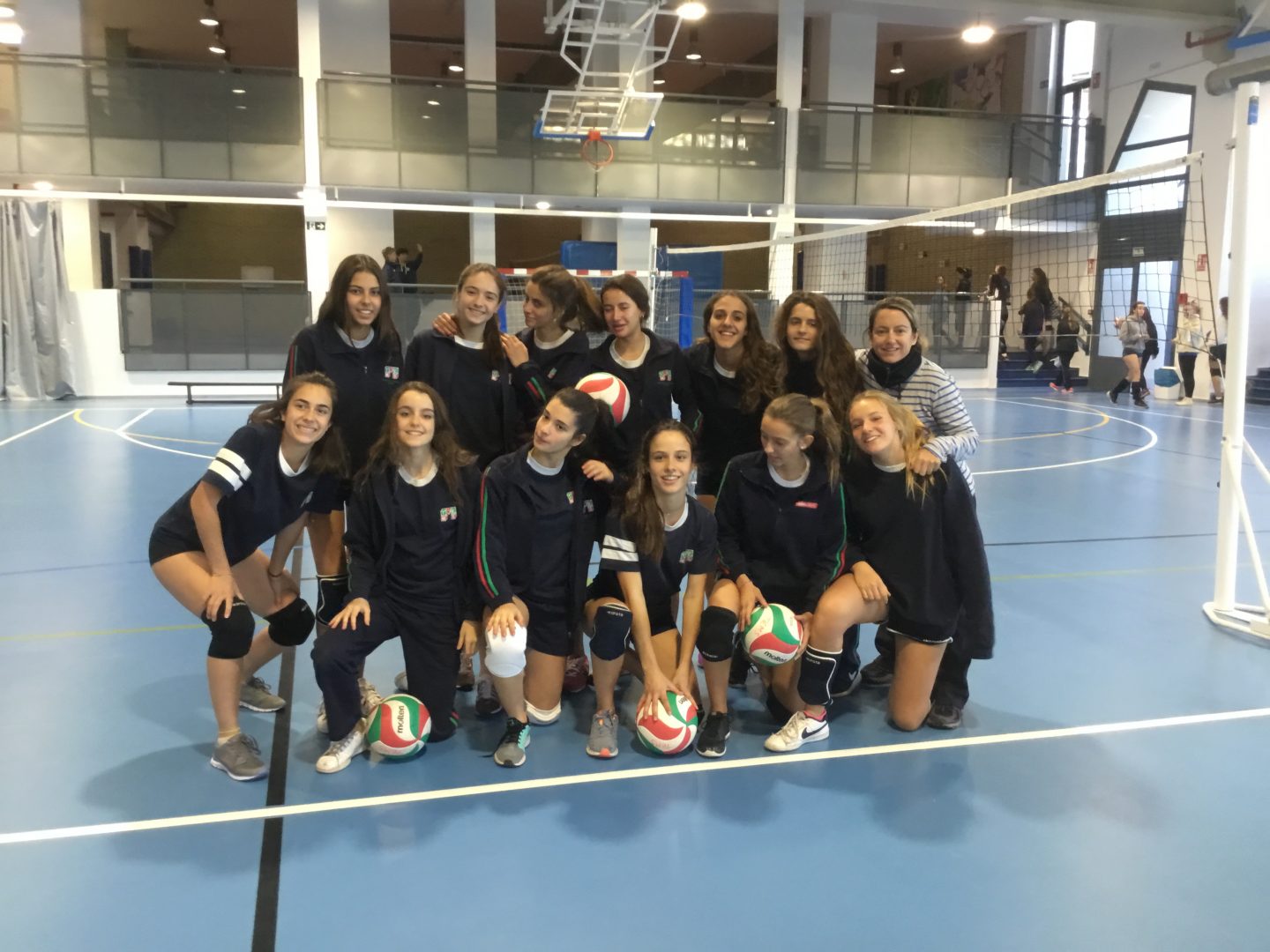 seniors_cadete_juvenil_volley_girls2